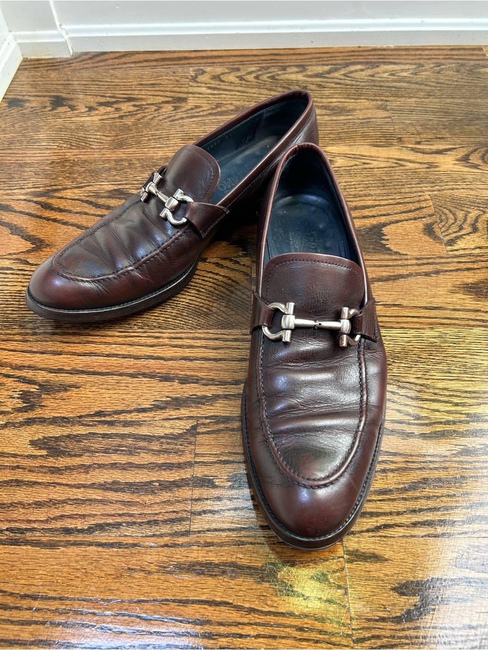 💠 Ferragamo Men's Brown Leather Bit-Detail Slip-On Loafers